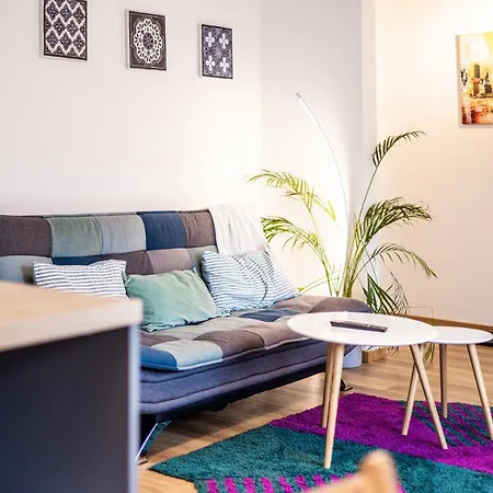 Bright - Perfect For 4 - Kitchen - Parking - Netflix Apartman Augsburg